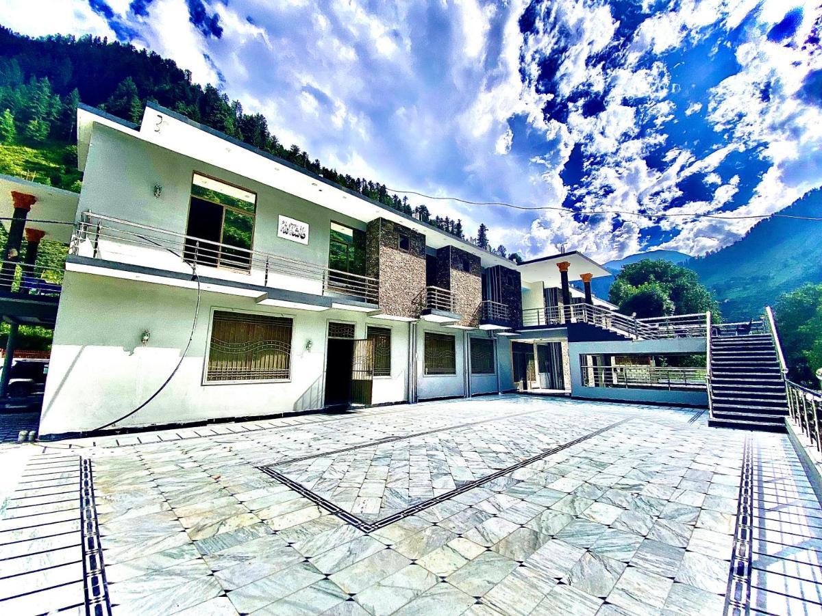 River Garden Hotel And Resort Naran Eksteriør bilde