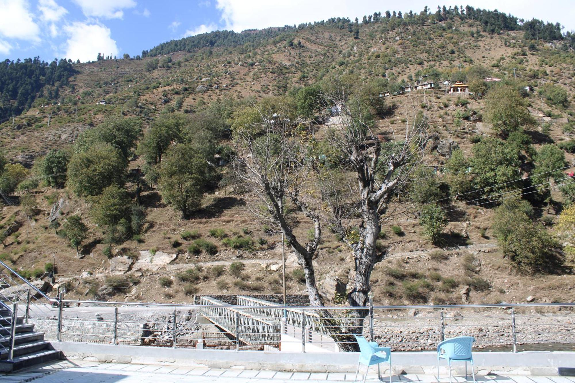 River Garden Hotel And Resort Naran Eksteriør bilde